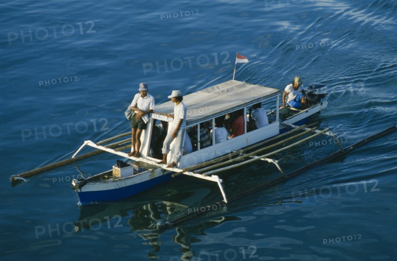 INDONESIA, Transport, Commuter outrigger.