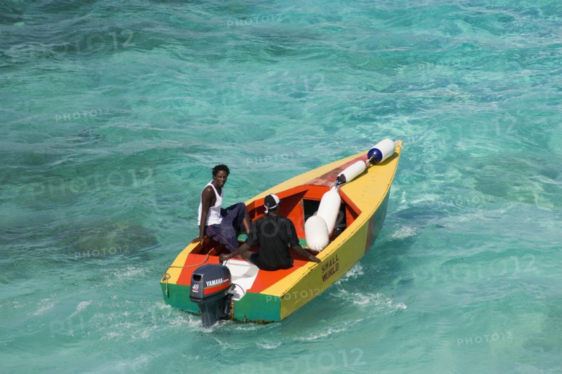 WEST INDIES, St Vincent & The Grenadines, Tobago Cays, Water taxi from Union Island