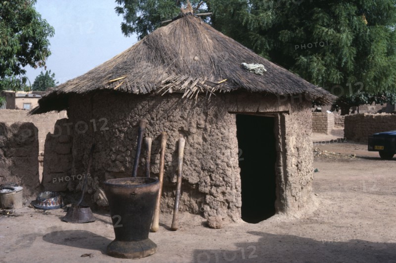 BURKINA FASO, Ouagadougou, Traditional thatched mud hut.