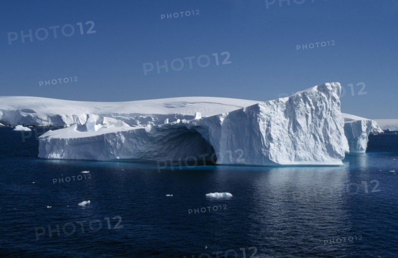 ANTARCTICA, Peninsula Region, Icebergs and deep blue water