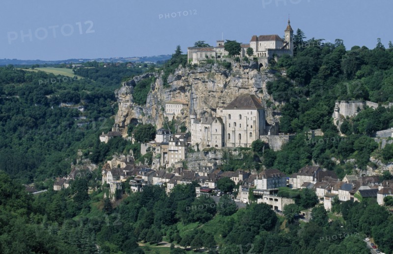 FRANCE, Midi Pyrenees, Lot, Rocamadour medieval village and place of pilgrimage set in cliffs of the Alzou Valley.