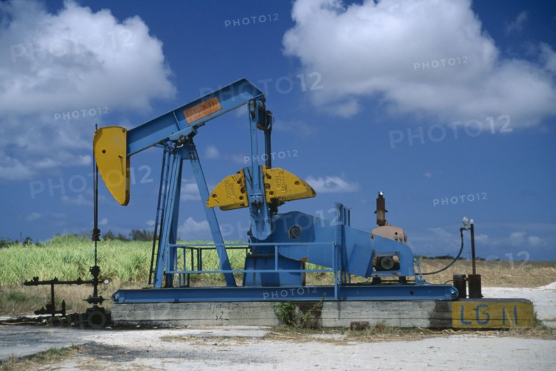 BARBADOS, Christ Church, Oil well near Lower Greys in St Georges Valley in the north of this southern parish