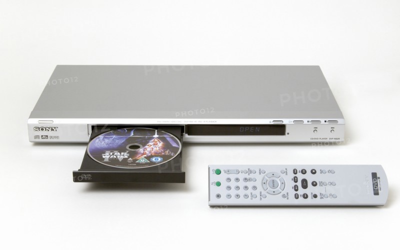 INDUSTRY, Media, DVD, DVD player