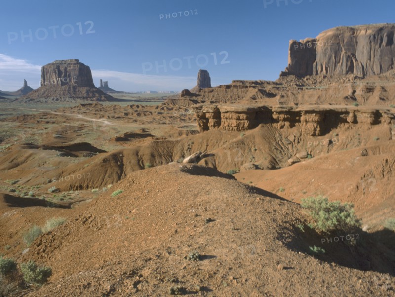 USA, Arizona, Monument Valley, Rock formations seen from John Ford Point in evening light
