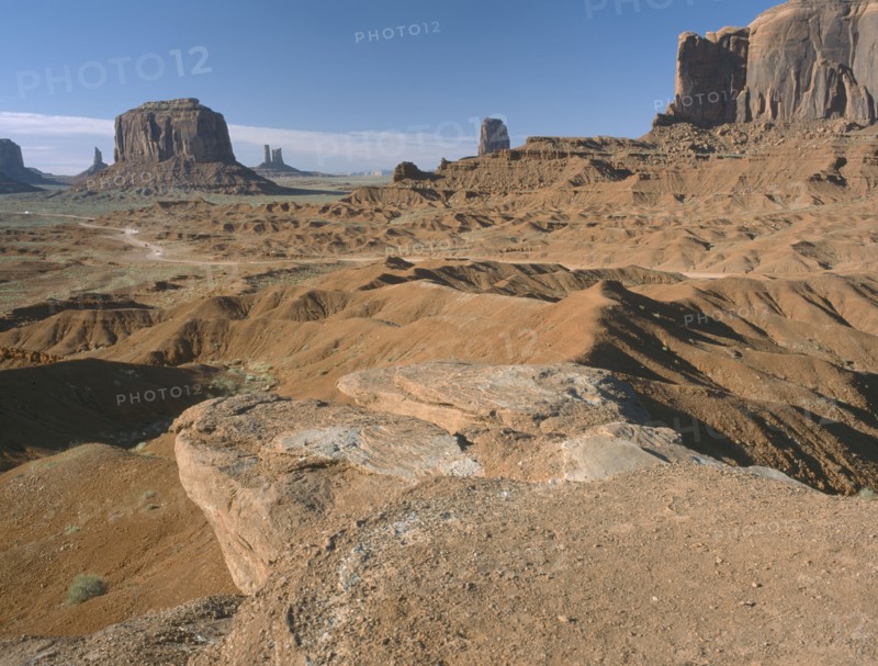 USA, Arizona, Monument Valley, Rock formations from John Ford Point seen in evening light