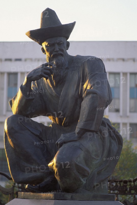 KAZAKHSTAN, Almaty, Statue of a Kazakh hero.