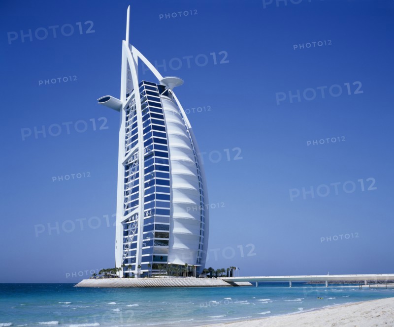 UAE, Dubai, Burj-Al Arab Hotel on Jumeirah Beach.