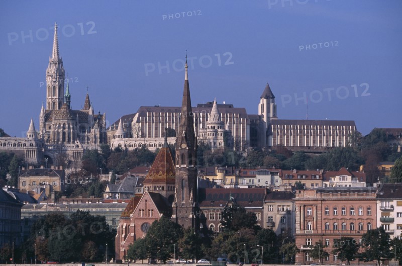 HUNGARY, Budapest, Cityscape.  View towards Castle Hill with Matyas Church and the Fisherman s Bastion. Matthias  Mathias   Eastern Europe