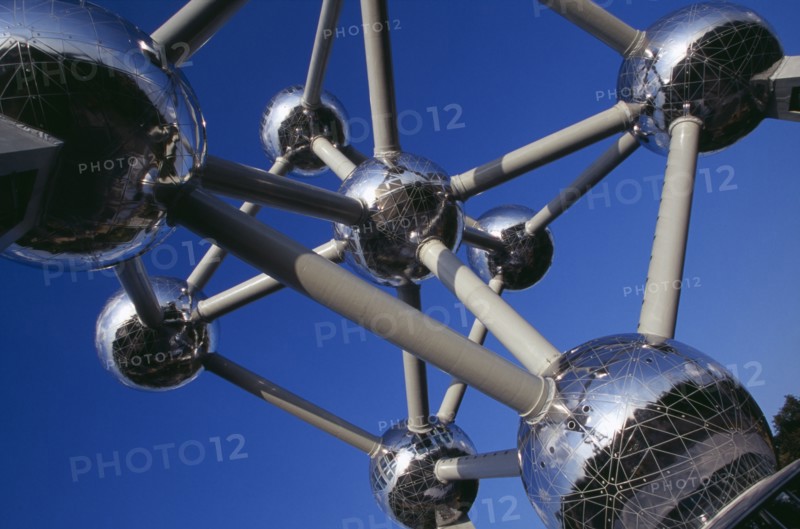 BELGIUM, Brabant, Brussels, The Atomium.  Looking up through frame of structure.