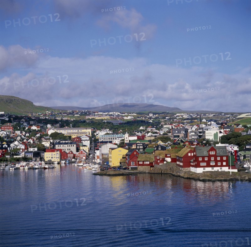 DENMARK, Faroe Islands, Torshavn, View over the harbour and old town.