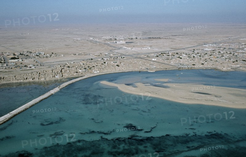 QATAR, Architecture, Coastal town with the desert beyond