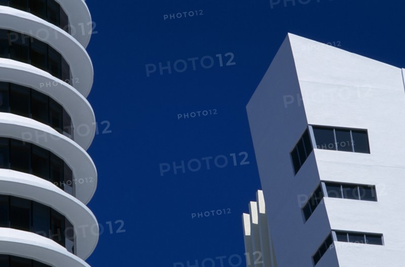 USA, Florida, Miami, South Beach. Ocean Drive.  Art Deco curvilinear and rectilinear architecture