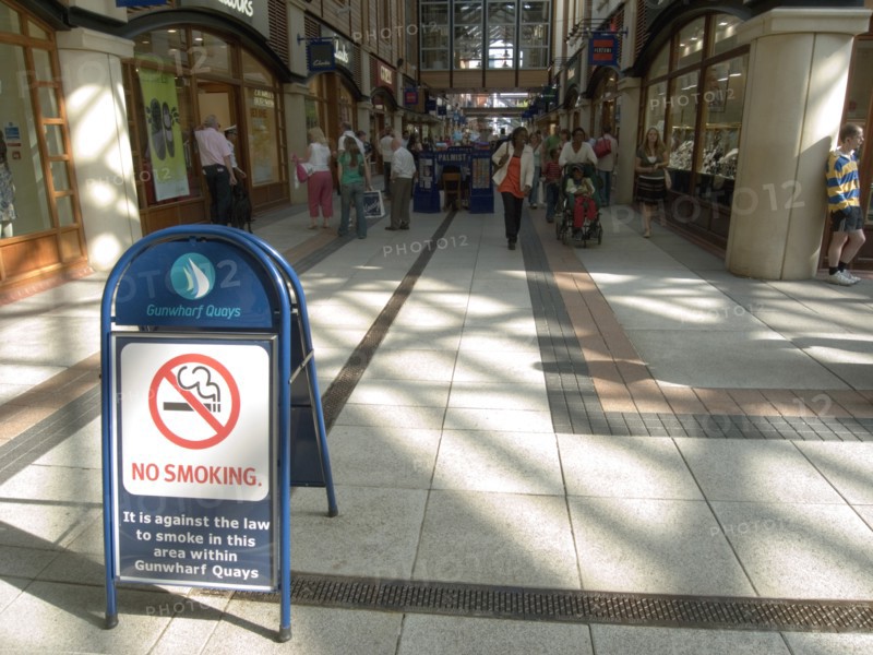 ENGLAND, Hampshire, Portsmouth, No Smoking sign in the Gunwharf Quays shopping complex
