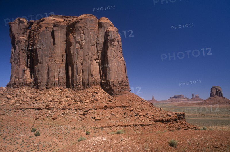 USA, Arizona , Monument Valley, The Mittens seen from North Window viewpoint on the drive