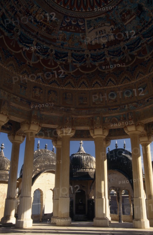 INDIA, Rajasthan, Ramgarh, The painted dome of the Ram Gopal Poddar Chhatri         (Cenotaph )