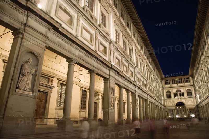 ITALY, Tuscany, Florence, The 16th century Vasari corridor of the Uffizi at night