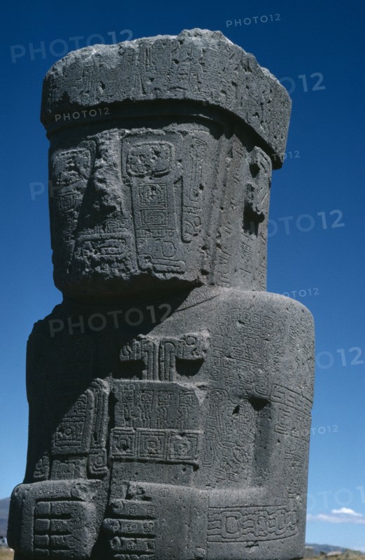 BOLIVIA, La Paz, Tihuanaku basalt figure. Sun God. Ancient pre-Aymara site