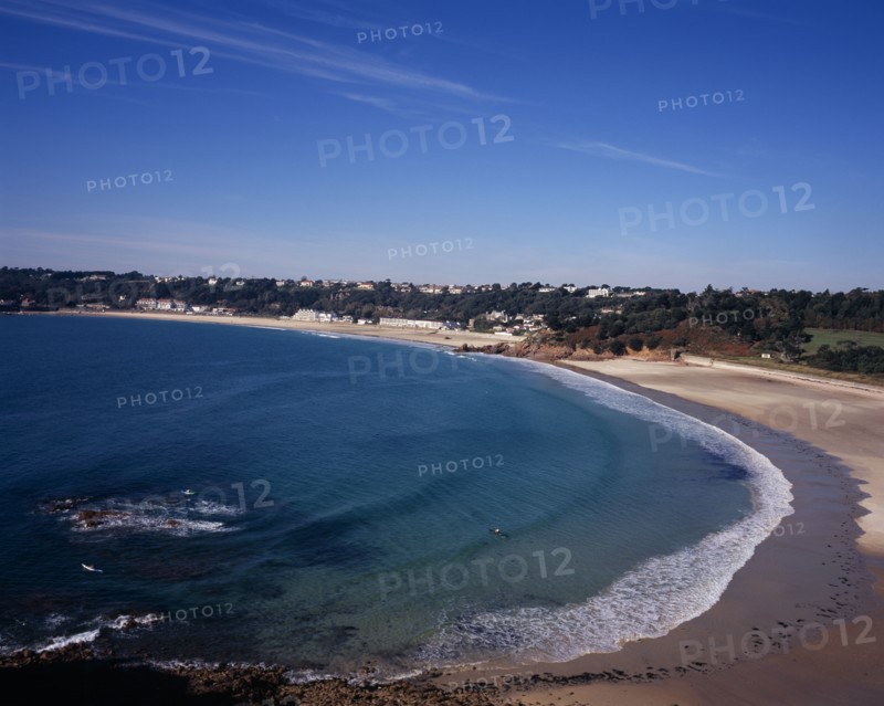 UNITED KINGDOM, Channel Islands, Jersey, Ouaisne Bay with St Brelade’s Bay beyond