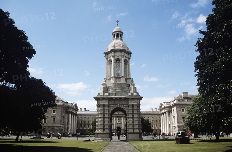 IRELAND, Dublin, Trinity College and College Green