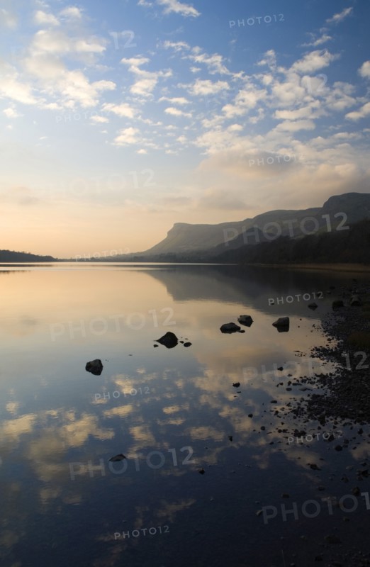 20093580 IRELAND Leitrim Glencar Lake Glencar Lake in Leitrim with Sligos Ben Bulben Mountain behind