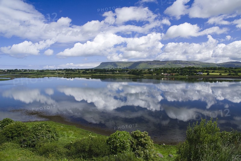 20093585 IRELAND Sligo Sligo  Sligo Bay and Ben Bulben from outskirts of the town