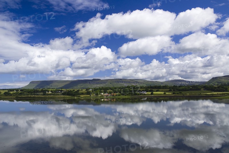 20093586 IRELAND Sligo Sligo  Sligo Bay and Ben Bulben from outskirts of the town