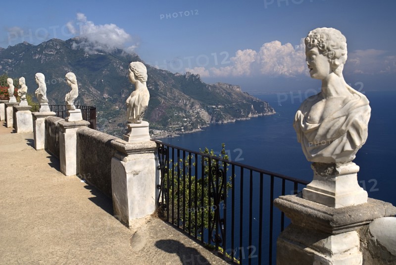 20093653 ITALY Campania Ravello Villa Cimbrone. Statues on the Belvedere of Infinity overlooking sea
