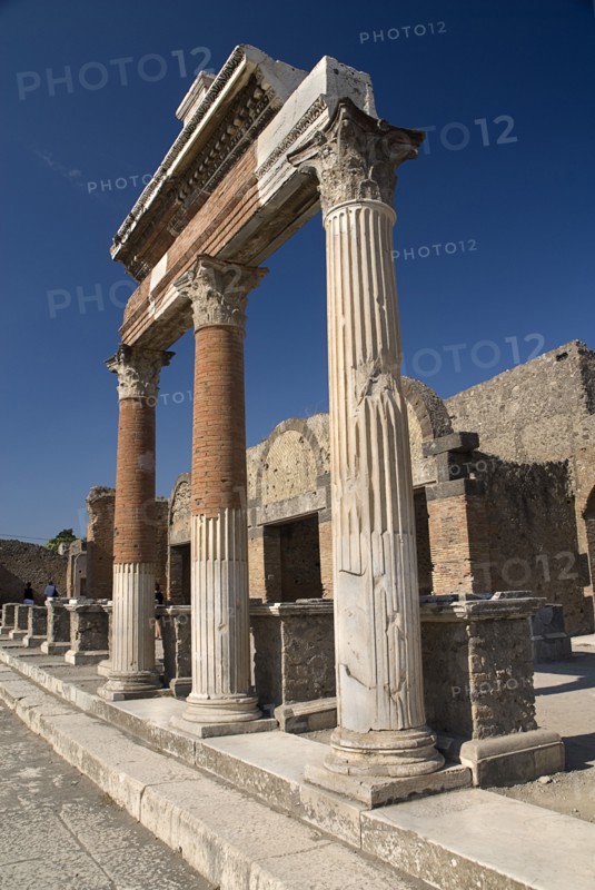 20093684 ITALY Campania Pompeii The Forum. Portico in front of the Macellum- Foodmarket