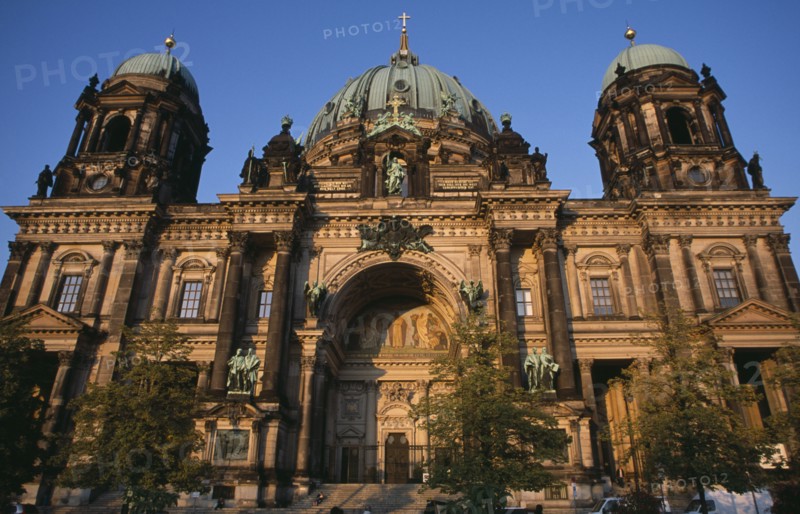 GERMANY, Berlin, Berlin Cathedral.  Baroque exterior of the Berliner Dom designed by Julius Raschdorff and completed in 1905.