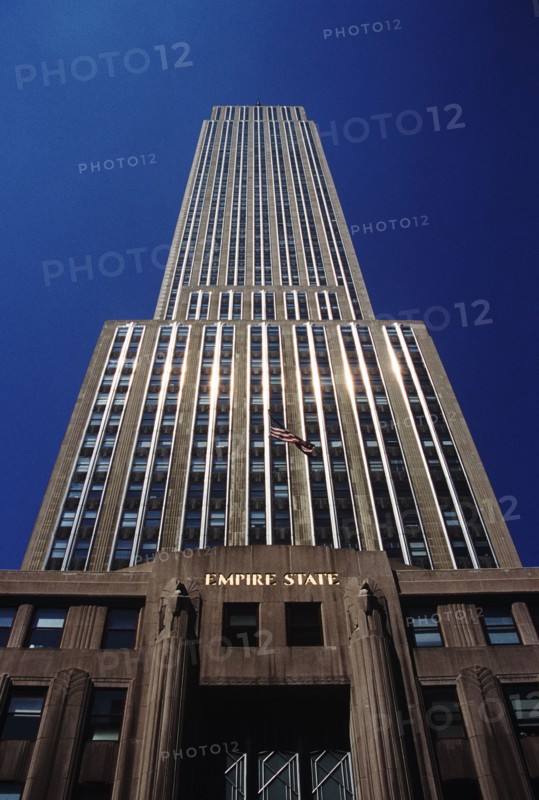 USA, New York, Manhattan, "The Empire State Building, 5th Avenue and 34th Street"