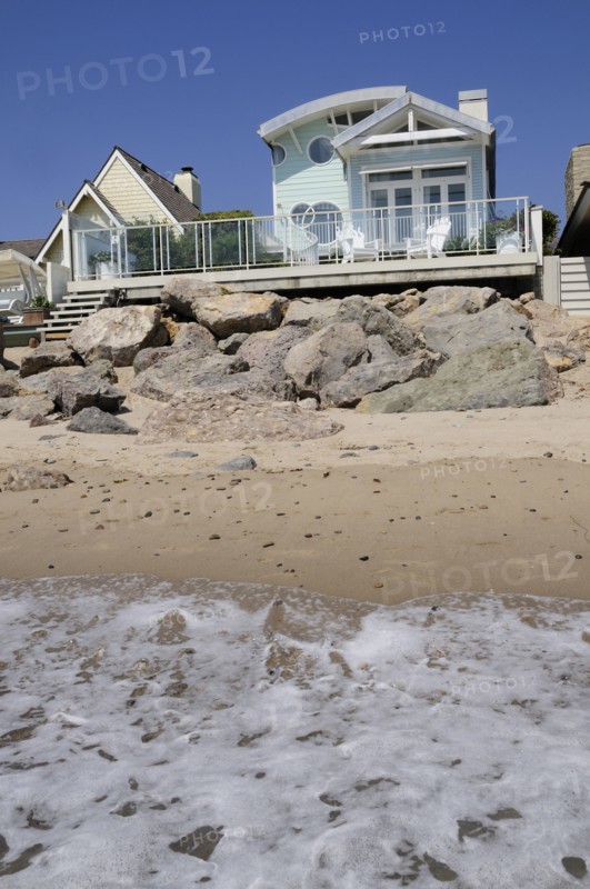 USA, California, Los Angeles, "Beachfront houses, Malibu Colony, Malibu"