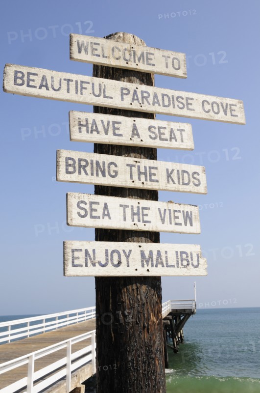 USA, California, Los Angeles, "Welcome sign, Paradise Cove, Malibu"
