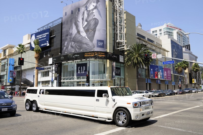 USA, California, Los Angeles, "Sightseeing limo Hummer, Beverly Hills"