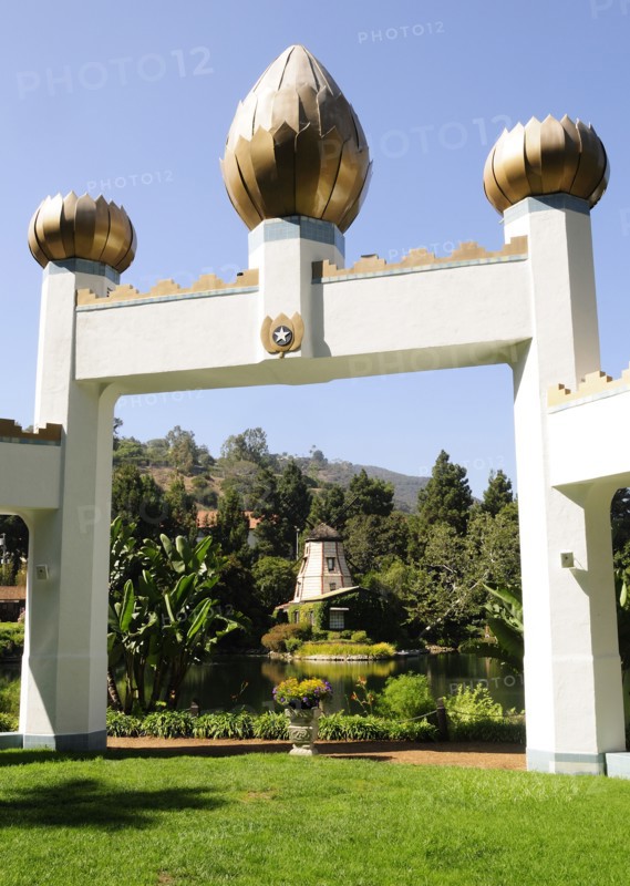 USA, California, Los Angeles, "Golden Lotus Archway, Self Realization Lake Shrine, Pacific Palisades"