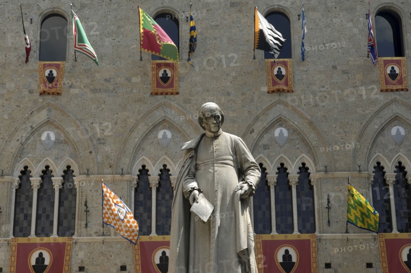 ITALY, Tuscany, Siena, Statue of Sallustio Bandini.