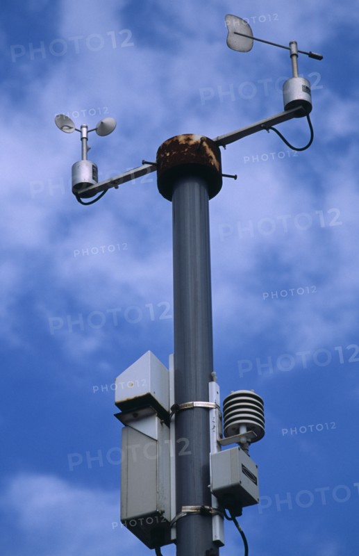 Environment, Air, Pollution, Air quality monitor at busy traffice intersection.