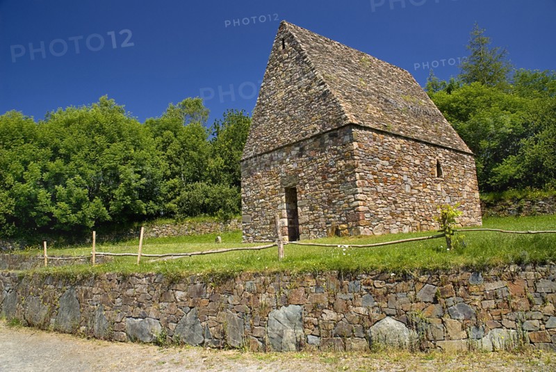 IRELAND, County Wexford, Irish National Heritage Park, Reconstruction of a typical monastic oratory.