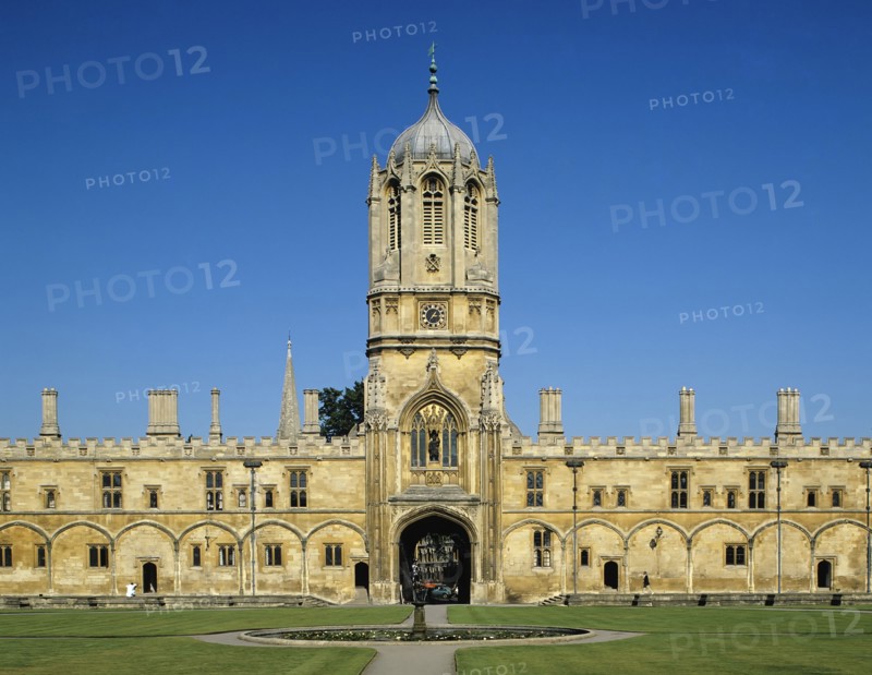 England, Oxfordshire, Oxford, Christ Church College With Tom Tower.