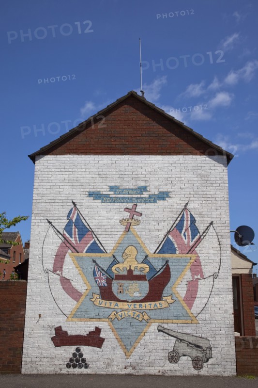 Ireland, North, Belfast, Donegall Pass, Loyalist poltical mural on a gable wall commemorating Reverend Robert Bradford.
