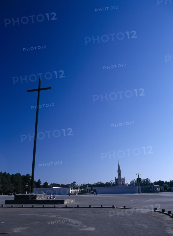 Fatima, Beira Litoral, Portugal. Large Cross at entrance to shrine Portuguese Religion Southern Europe