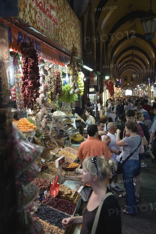 Istanbul, Turkey. Sultanahmet. The Spice Bazaar or Egyptian Bazaar one of the oldest bazaars in the city and the second largest covered shopping complex after the Grand Bazaar. Turkey Turkish Istanbul Constantinople Stamboul Stambul City Europe European Asia Asian East West Urban Destination Travel Tourism Spice Bazaar Bazaar Market Shop Store Stall Interior Crowd Crowded Shoppers Tourists 1 Destination Destinations Holidaymakers Middle East Shops Shoppers Mall Retail Buy Buying Market Markets Single unitary South Eastern Europe Turkiye Western Asia