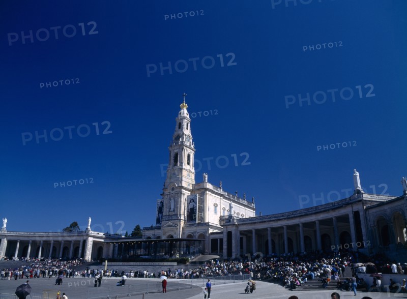 Fatima, Biera Litoral, Portugal. View of the church & shrine with pilgrims Portuguese Religion Southern Europe