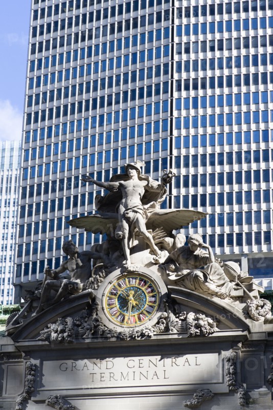 USA, New York, New York City, Sculpture by Jules-Alexis Coutans of Mercury  Hercules and Minerva on the 42nd Street facade of Grand Central Terminal railway station.