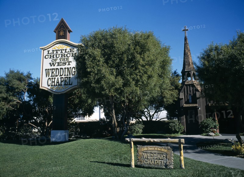 USA, Nevada, Las Vegas, Little Church of the West Wedding Chapel on the Strip.