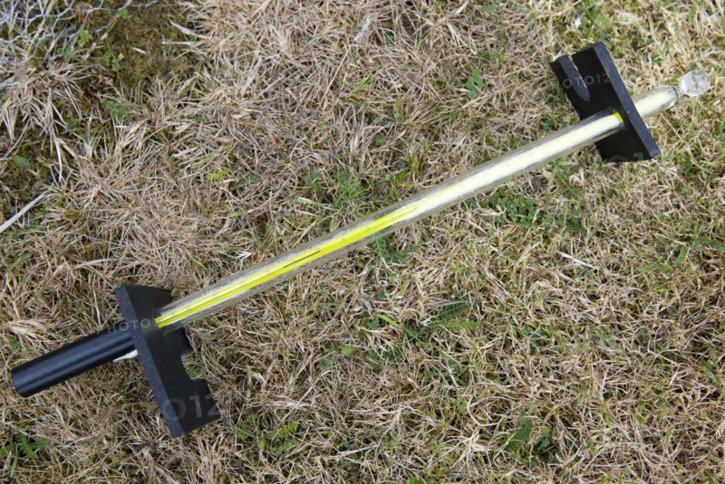 Climate, Weather, Measurements, Thermometer that measures overnight grass temperature at Bognor weather station.
