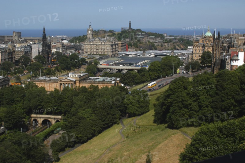 Scotland, Lothian, Edinburgh, View over the National Gallery and Railway station toward Carlton Hill
