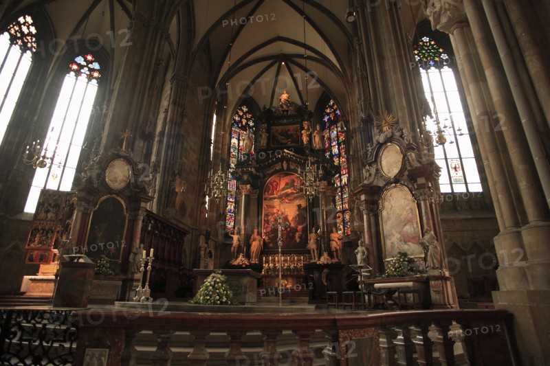 The High Altar in St. Stephans Cathedral. Photo : Bennett Dean