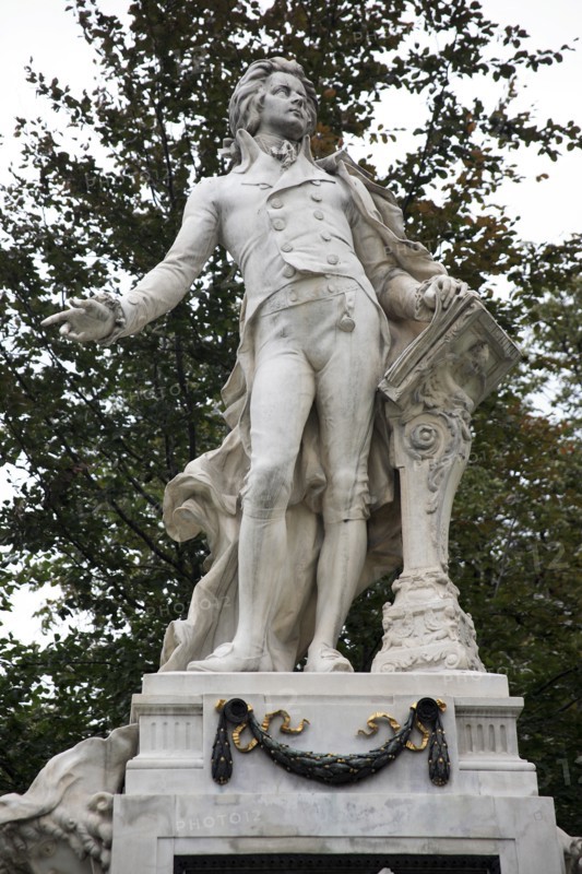 Statue of Mozart in the Burggarten. Photo: Bennett Dean