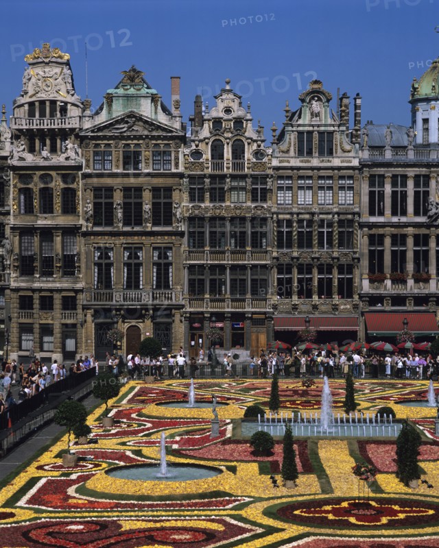 The Grand Palace Flower Display. Photo : Adina Tovy - Amsel