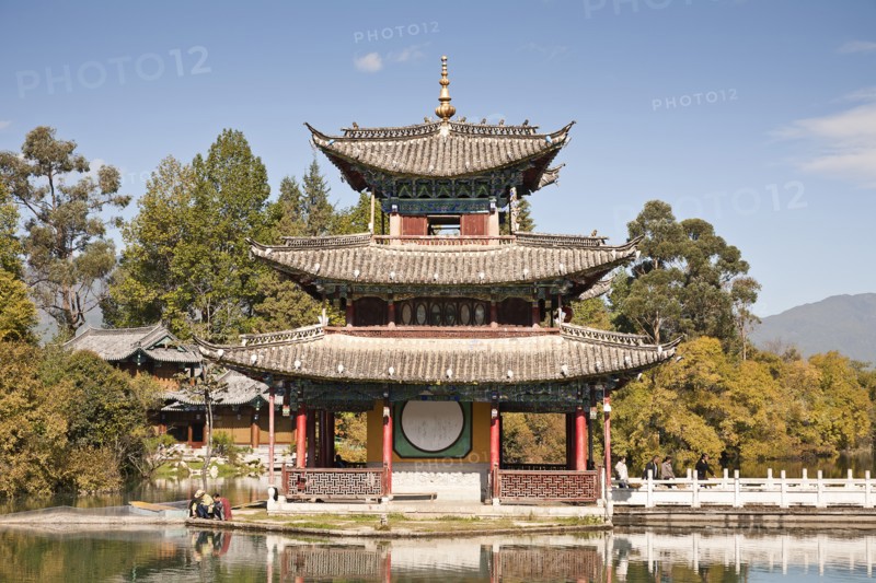 Deyue pavilion and Black Dragon Pool. Photo: Mel Longhurst